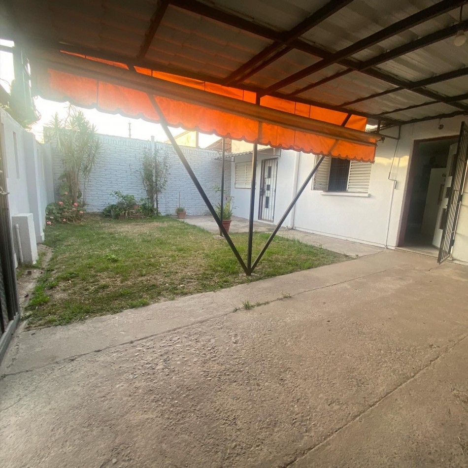 CASA EN YERBA BUENA, BARRIO LAS ACACIAS