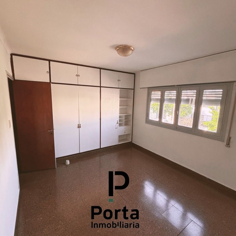 VENTA EXCELENTE CASONA ESQUINA 