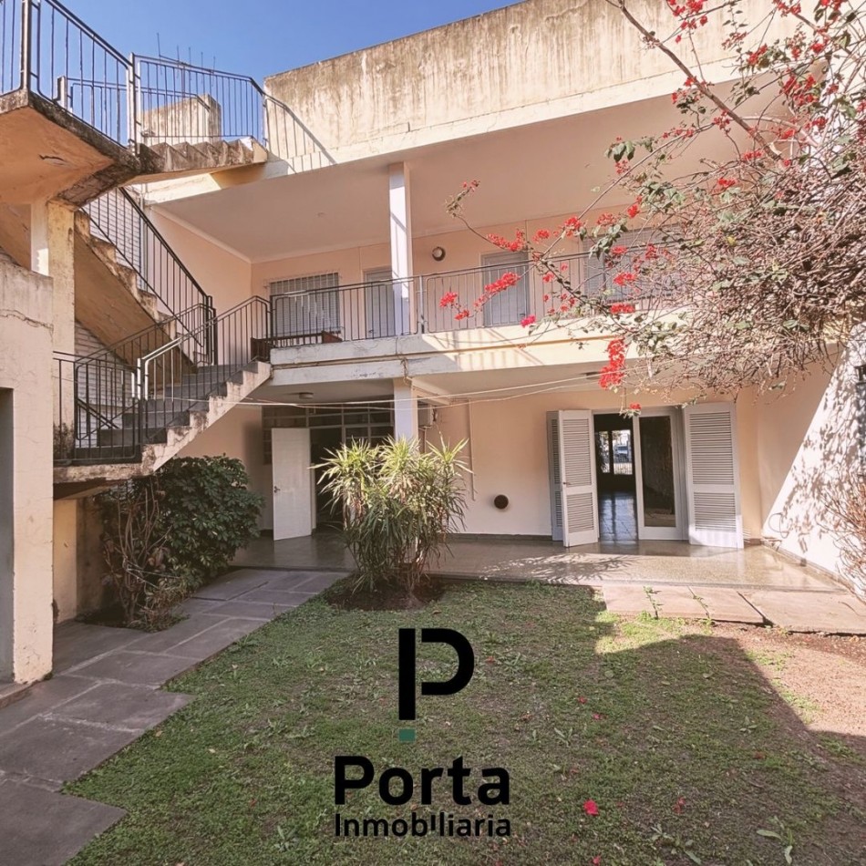 VENTA EXCELENTE CASONA ESQUINA 