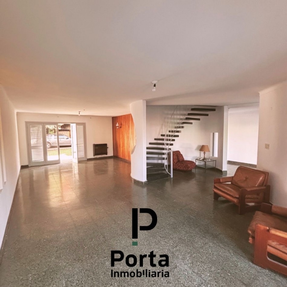 VENTA EXCELENTE CASONA ESQUINA 