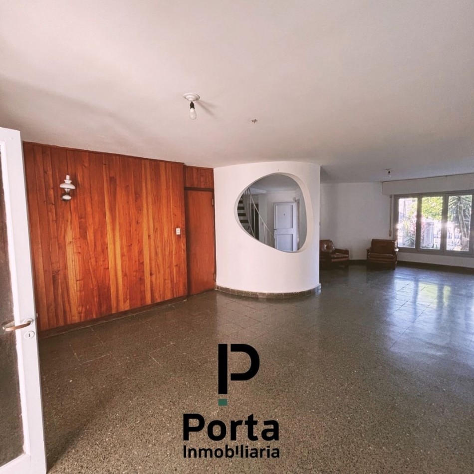 VENTA EXCELENTE CASONA ESQUINA 